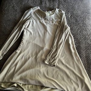 Grey dress with lace sleeves